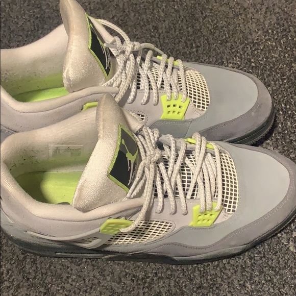 Size 13 jordans - Picture 2 of 3